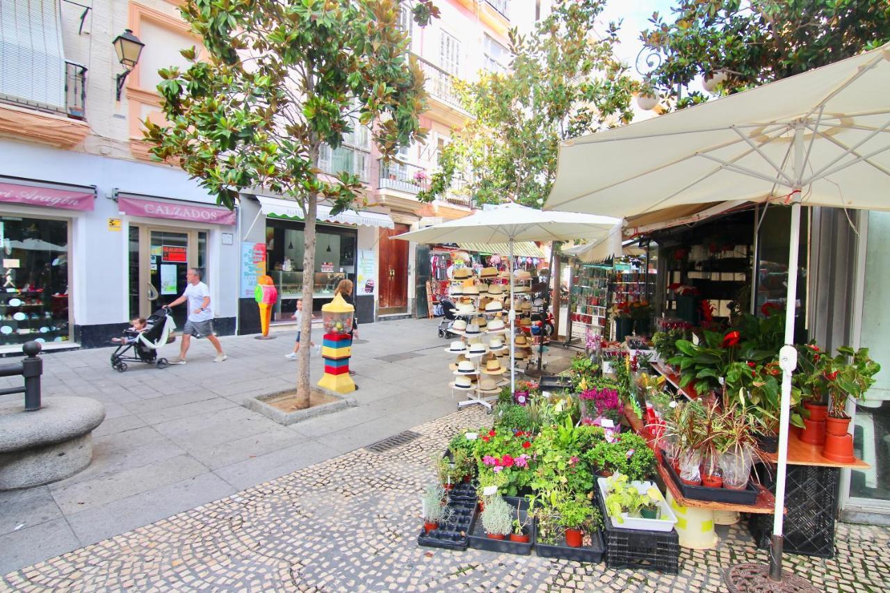 קדיז Apartamento Confortable Junto Al Mercado מראה חיצוני תמונה